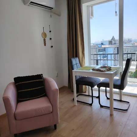 Level 5 Apartment Burgas City